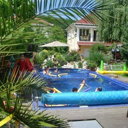 Holiday Vendeghaz Es Szabadidokert Jardanhaza Екстериор снимка