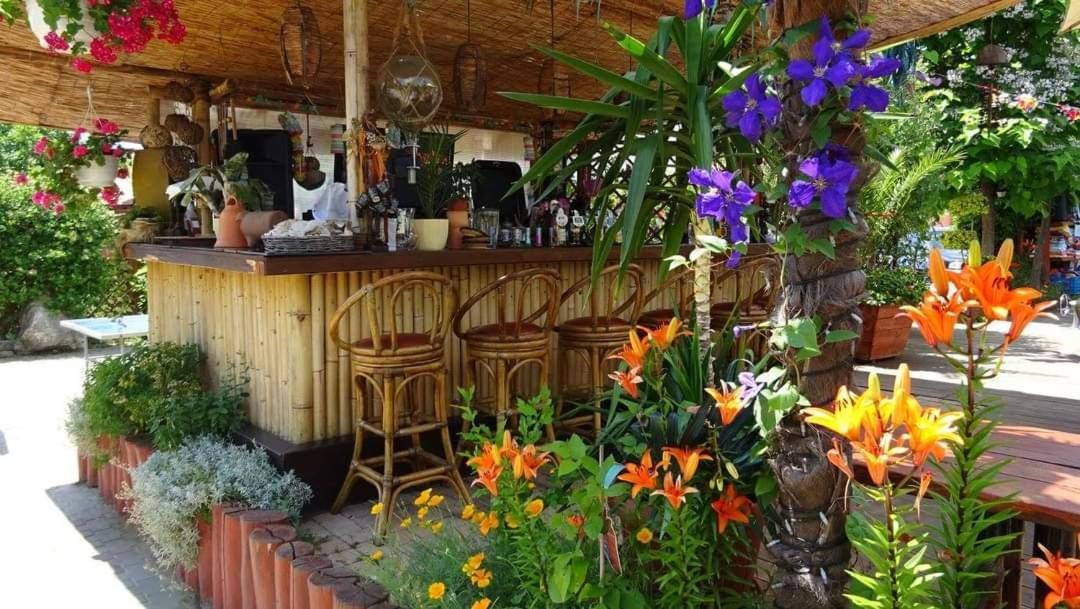 Holiday Vendeghaz Es Szabadidokert Jardanhaza Екстериор снимка